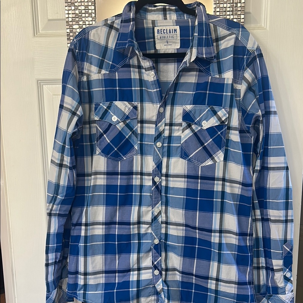 Men’s large button up shirt